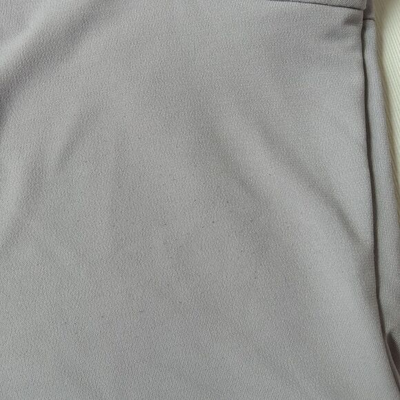 Mark Edwards Gray Double Lined Short Sleeve Stretchy V-Neck Blouse Women's XL - Picture 8 of 12